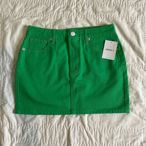 Jean Skirt 💚 - Picture 1 of 3